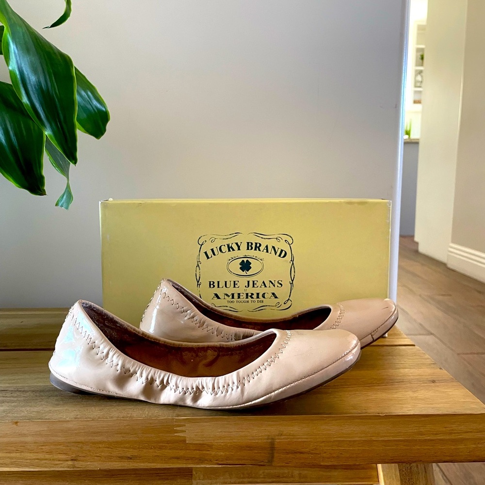 Woman ballerina flats